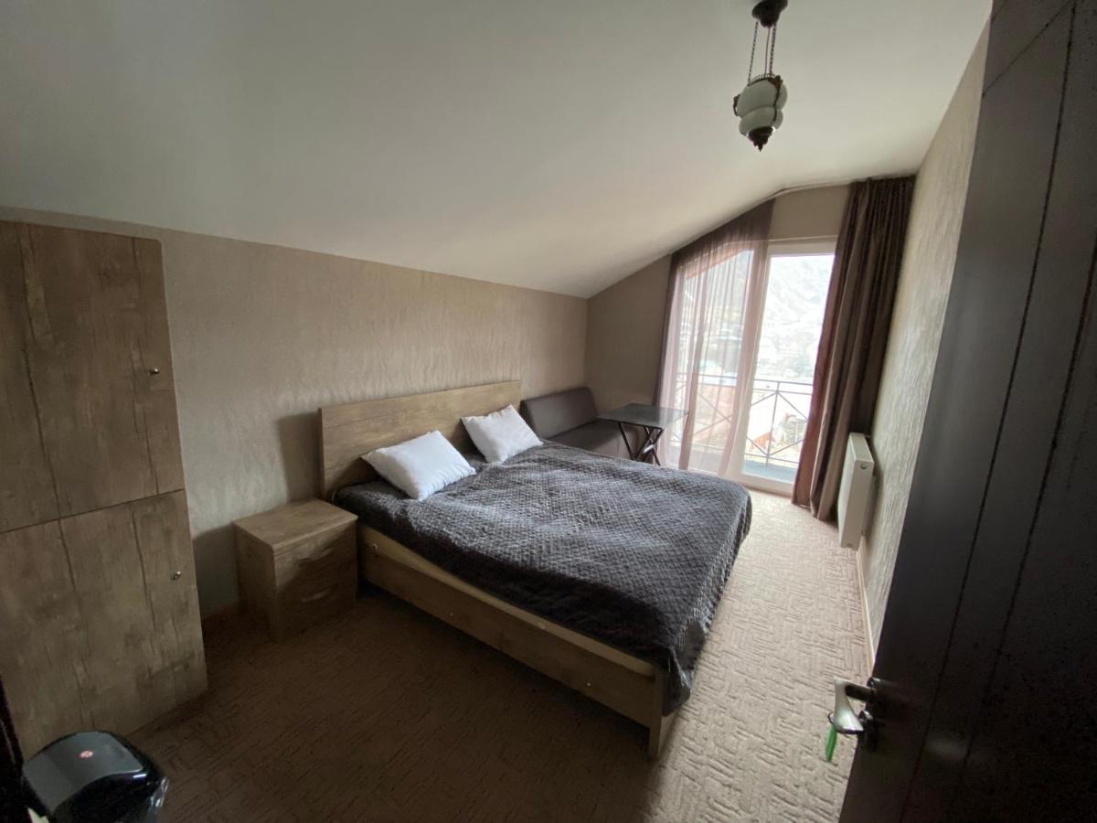 Uptown Boutique Kazbegi Otel Dış mekan fotoğraf